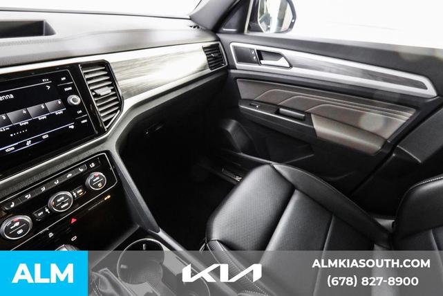 Photo of 2022 Tourmaline Blue Metallic Volkswagen Atlas Cross Sport