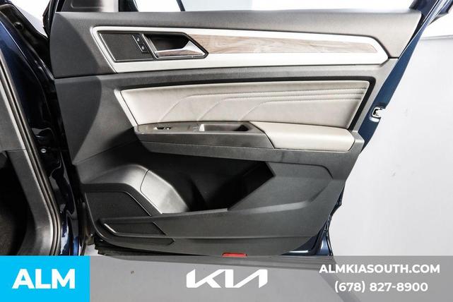 Photo of 2022 Tourmaline Blue Metallic Volkswagen Atlas Cross Sport