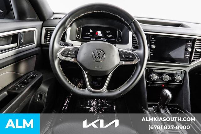 Photo of 2022 Tourmaline Blue Metallic Volkswagen Atlas Cross Sport