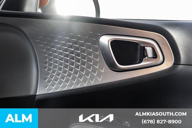 Photo of 2025 Mars Orange Kia Soul