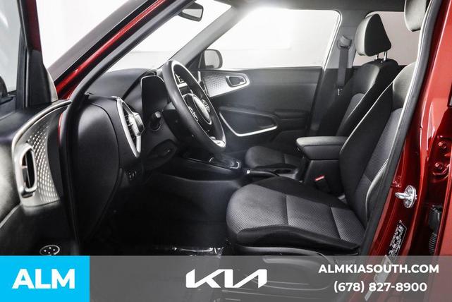 Photo of 2025 Mars Orange Kia Soul