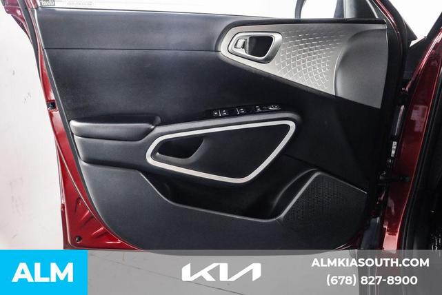 Photo of 2025 Mars Orange Kia Soul