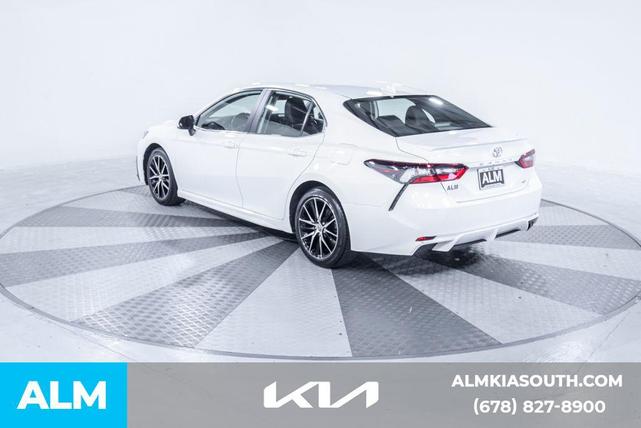 Photo of 2023 Ice Cap Toyota Camry