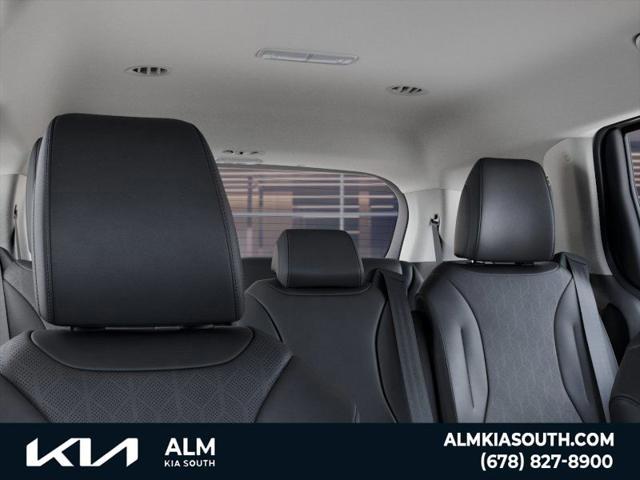 Photo of 2025 Silver Kia Carnival