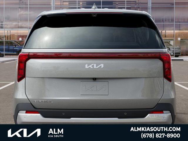 Photo of 2025 Silver Kia Carnival