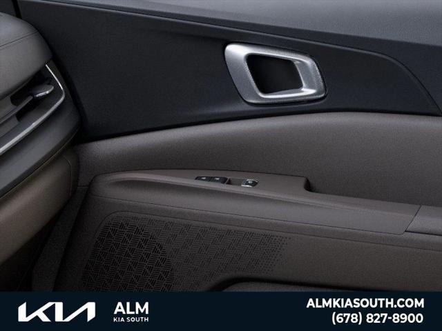 Photo of 2025 Silver Kia Carnival