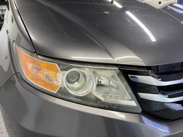 Photo of 2015 Silver Honda Odyssey