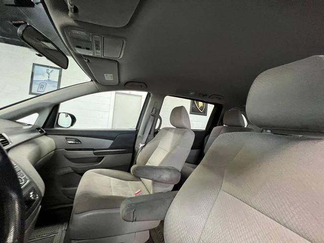 Photo of 2015 Silver Honda Odyssey