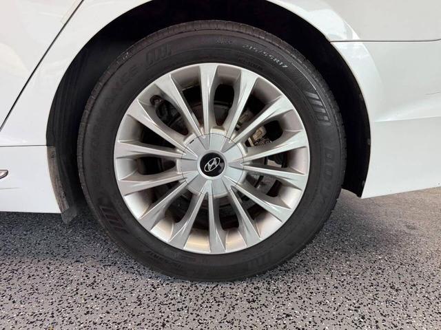 Photo of 2015 Quartz White Pearl Hyundai SONATA