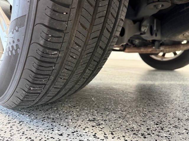 Photo of 2016 Gun Metallic Nissan Pathfinder