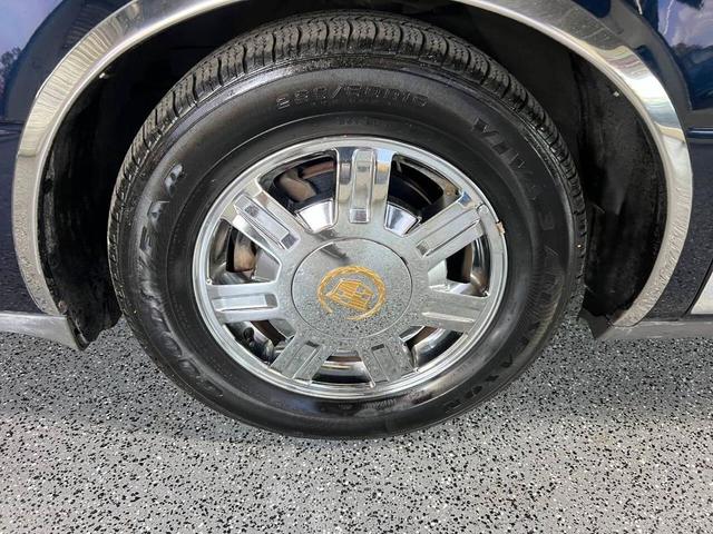 Photo of 2004 Blue Cadillac DeVille