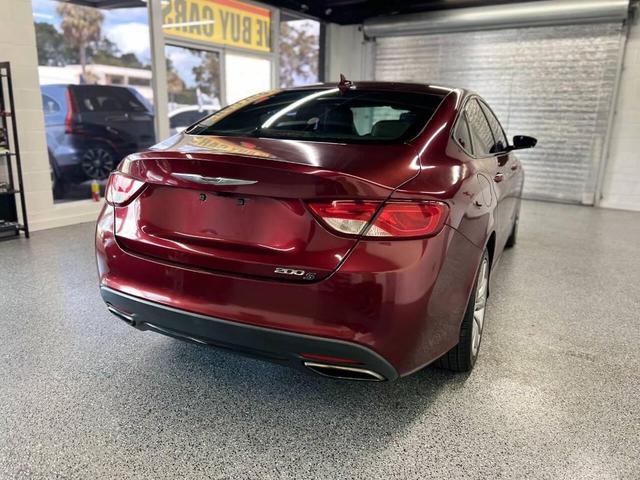 Photo of 2015 Burgundy Chrysler 200