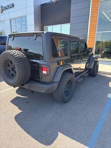 Photo of 2021 Black Clearcoat Jeep Wrangler Unlimited