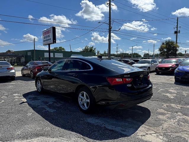 Photo of 2018 Mosaic Black Metallic Chevrolet Malibu