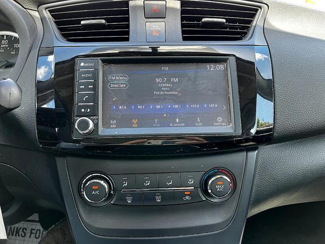 Photo of 2019 Gray Nissan Sentra