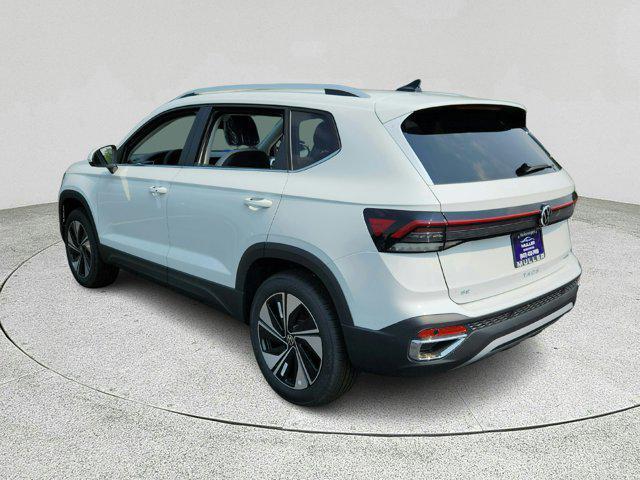 Photo of 2025 Pure White Volkswagen Taos