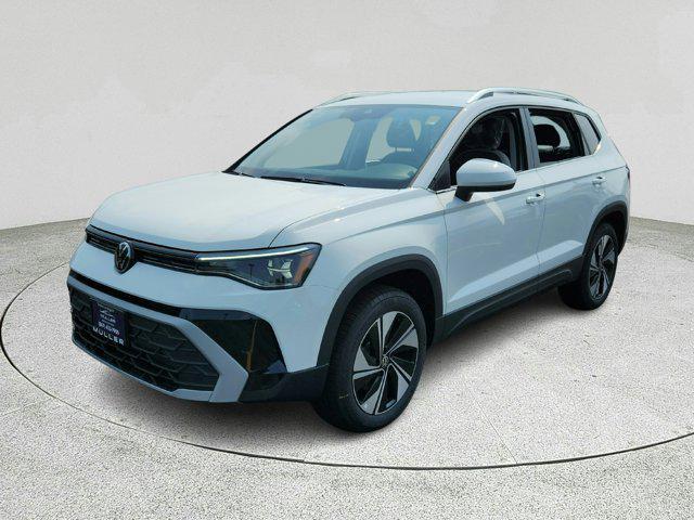 Photo of 2025 Pure White Volkswagen Taos