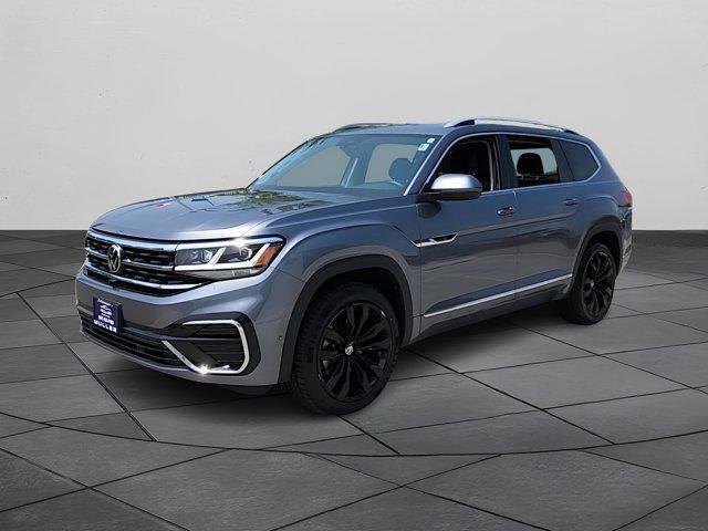Photo of 2022 Platinum Gray Metallic Volkswagen Atlas