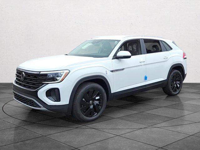 Photo of 2025 Pure White Volkswagen Atlas Cross Sport