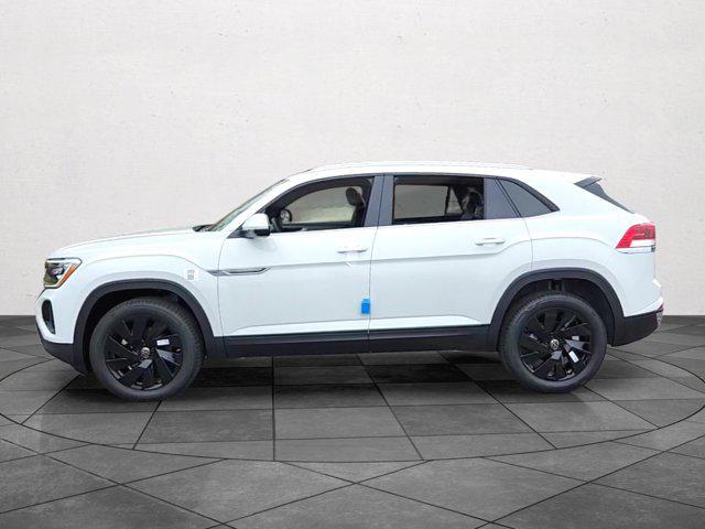 Photo of 2025 Pure White Volkswagen Atlas Cross Sport