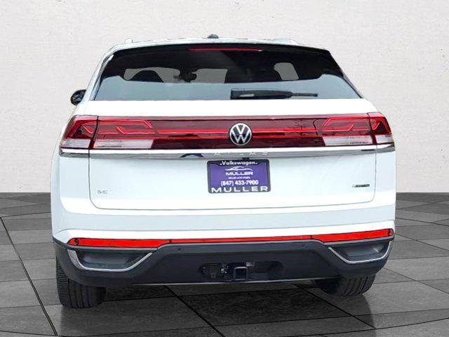 Photo of 2025 Pure White Volkswagen Atlas Cross Sport