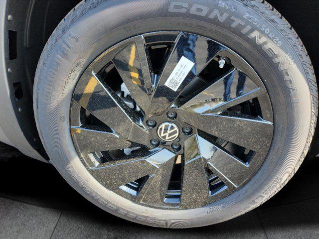 Photo of 2025 Pure Gray Volkswagen Atlas