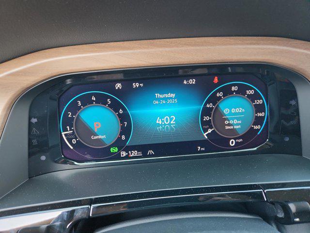 Photo of 2025 Pure Gray Volkswagen Atlas