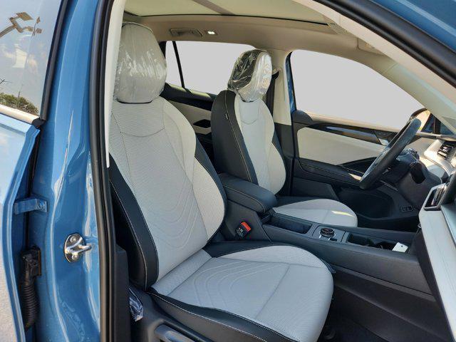 Photo of 2025 Monterey Blue Pearl Volkswagen Tiguan