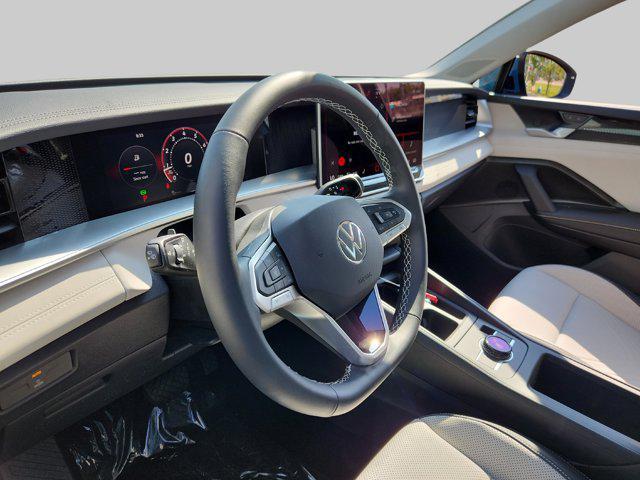 Photo of 2025 Monterey Blue Pearl Volkswagen Tiguan