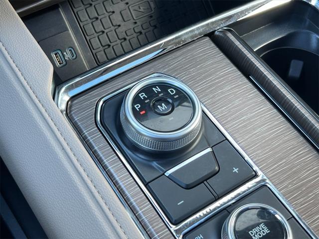 Photo of 2023 Dark Matter Metallic Ford Expedition