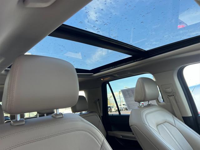 Photo of 2023 Dark Matter Metallic Ford Expedition