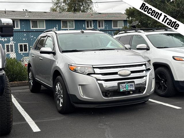 Photo of 2013 Ingot Silver Ford Edge