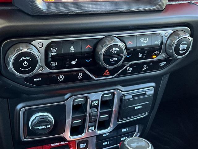 Photo of 2020 Black Clearcoat Jeep Wrangler Unlimited
