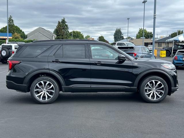 Photo of 2025 Agate Black Metallic Ford Explorer
