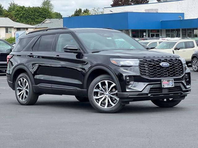 Photo of 2025 Agate Black Metallic Ford Explorer