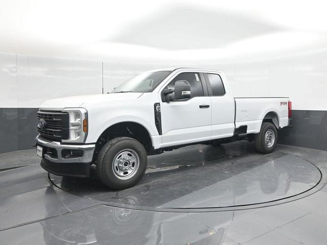 Photo of 2025 Oxford White Ford F-250