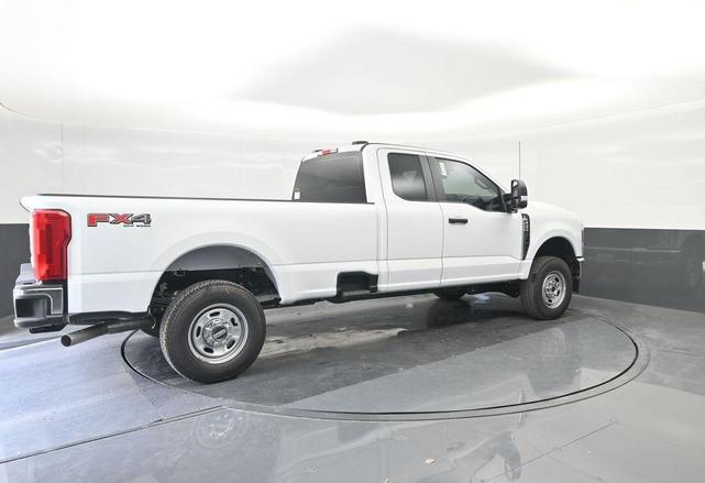 Photo of 2025 Oxford White Ford F-250