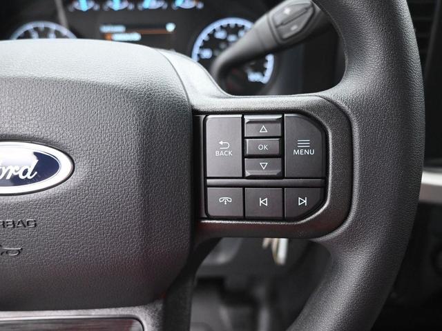 Photo of 2025 Oxford White Ford F-250