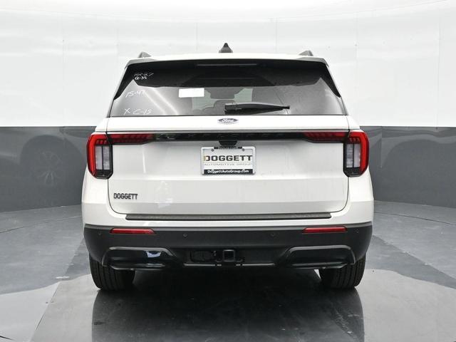 Photo of 2025 Star White Ford Explorer