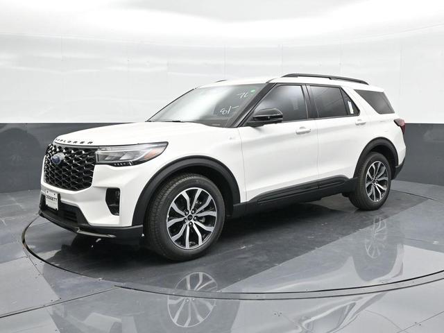 Photo of 2025 Star White Ford Explorer