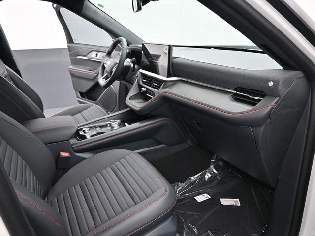 Photo of 2025 Star White Ford Explorer