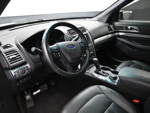 Photo of 2019 Magnetic Ford Explorer