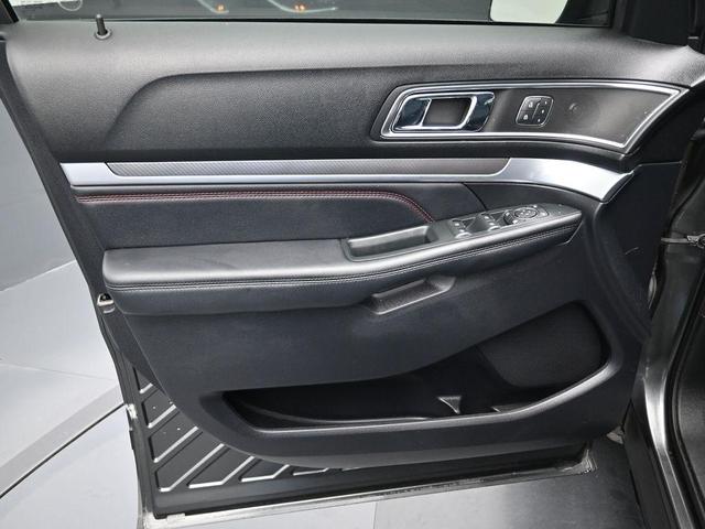 Photo of 2019 Magnetic Ford Explorer