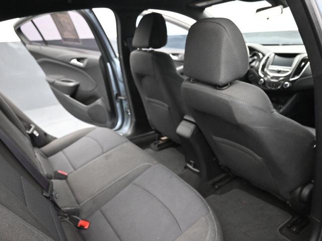Photo of 2017 Arctic Blue Metallic Chevrolet Cruze