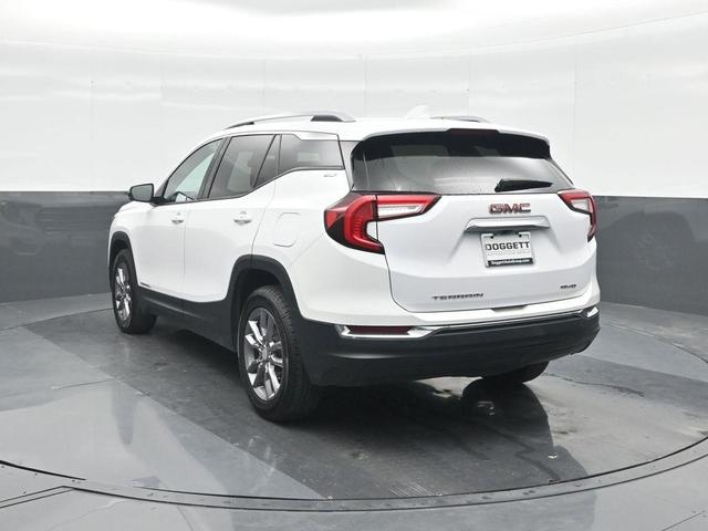 Photo of 2023 Summit White GMC Terrain