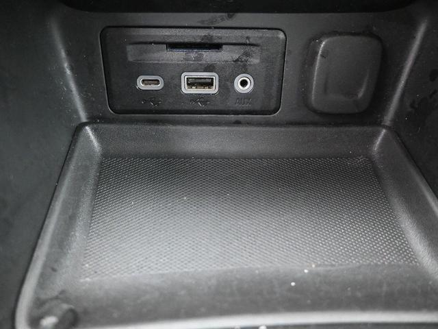 Photo of 2023 Summit White GMC Terrain