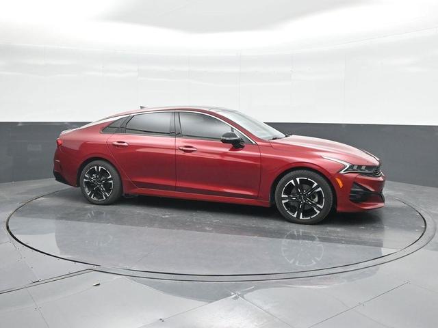 Photo of 2022 Red Metallic Kia K5