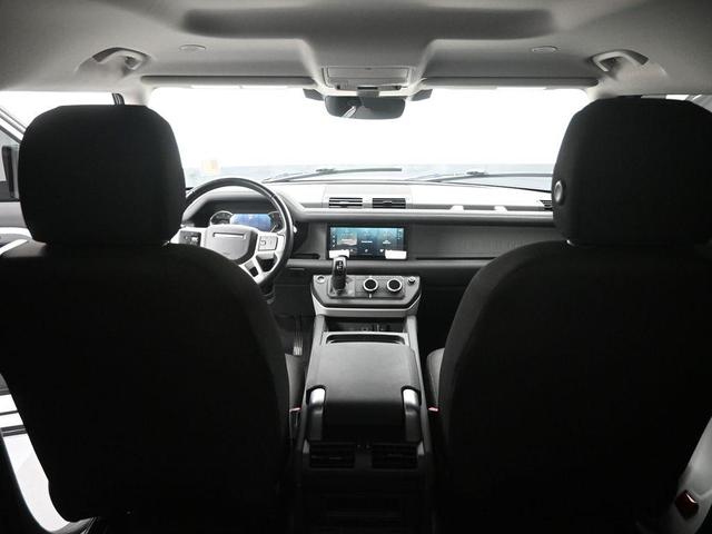 Photo of 2022 Fuji White Land Rover Defender