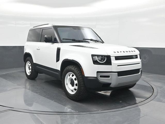 Photo of 2022 Fuji White Land Rover Defender