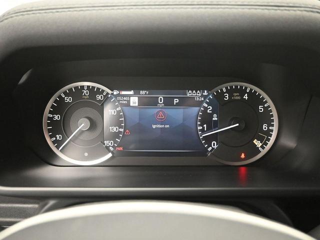 Photo of 2022 Fuji White Land Rover Defender